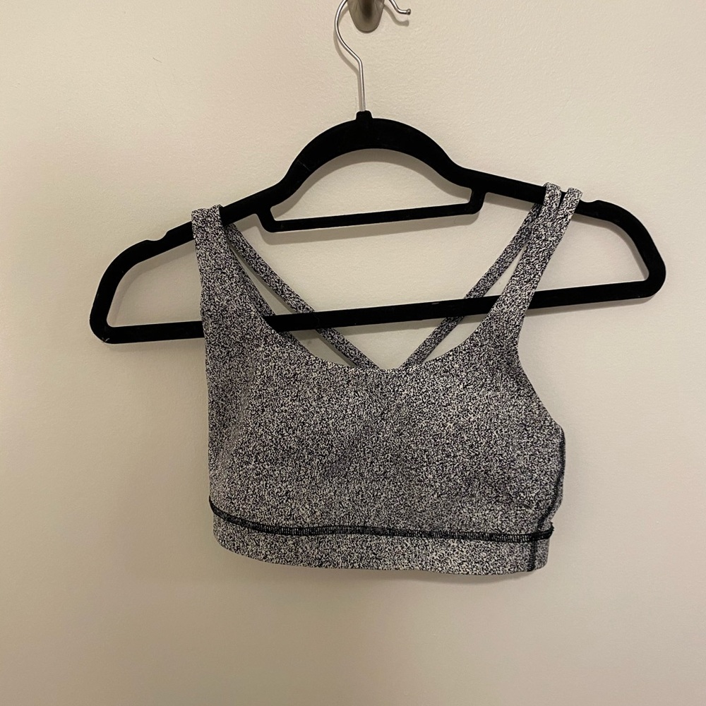 Lululemon sports bra